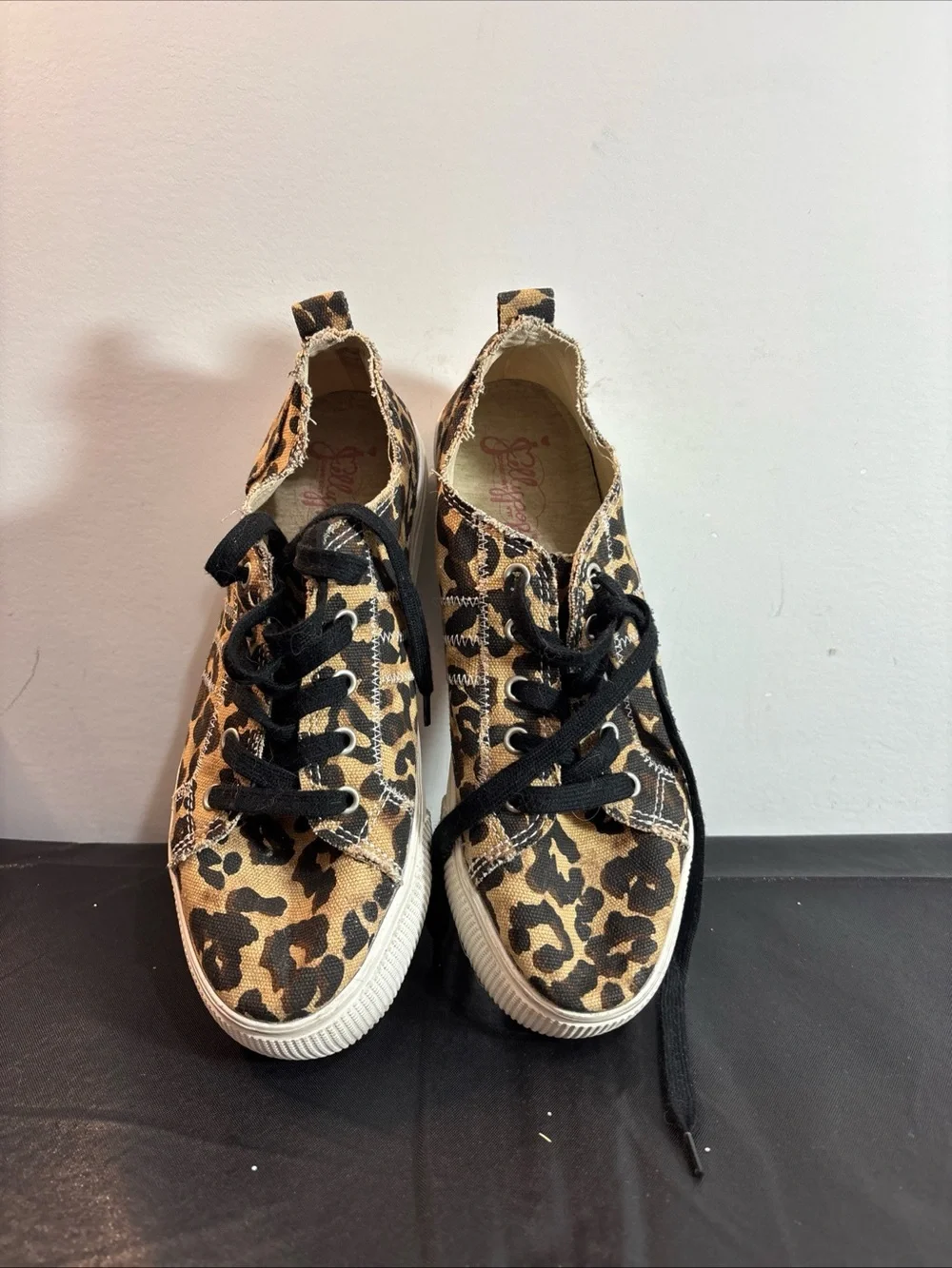 Jelly pop Women’s Leopard Print Casual Sneakers - Black & Tan 9/13